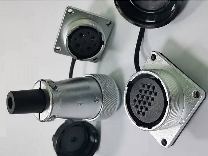 20 دبوس موصل دبوس الاتصال الحالي