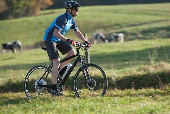 حل موصل شحن pogopin المغناطيسي للدراجة الكهربائية