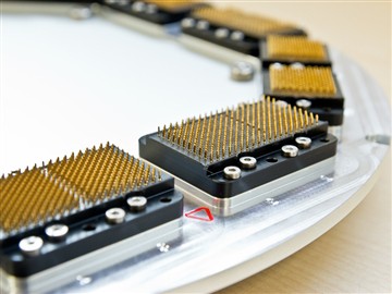 دبابيس اختبار الربيع المحملة